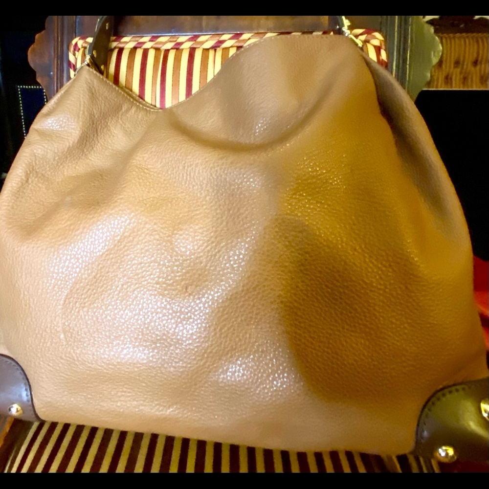Tan Michael Kors Leather handbag